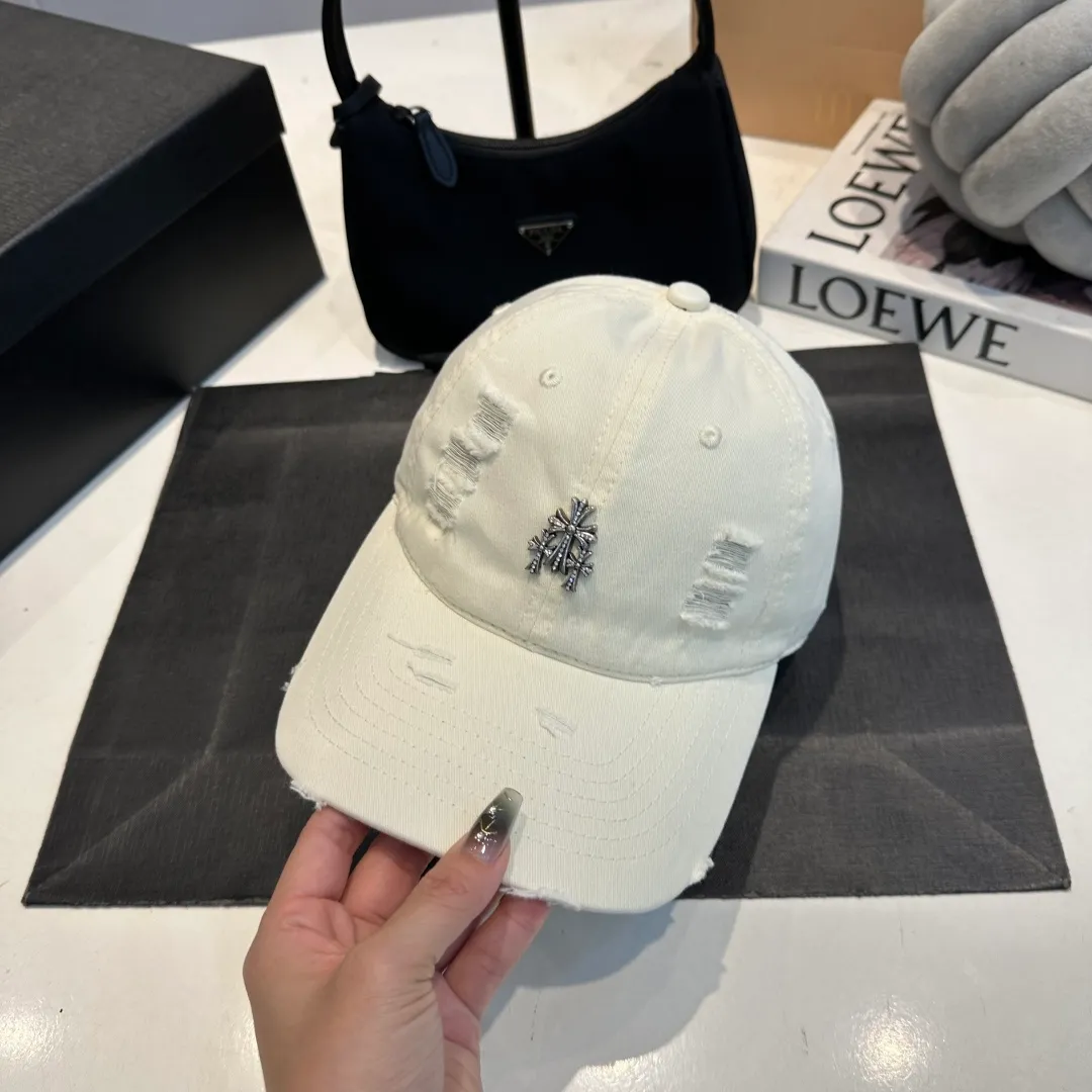 P50 Chrome Hearts 💓Early spring Korean style fashion retro distressed hole hat worn design versatile baseball cap peaked cap